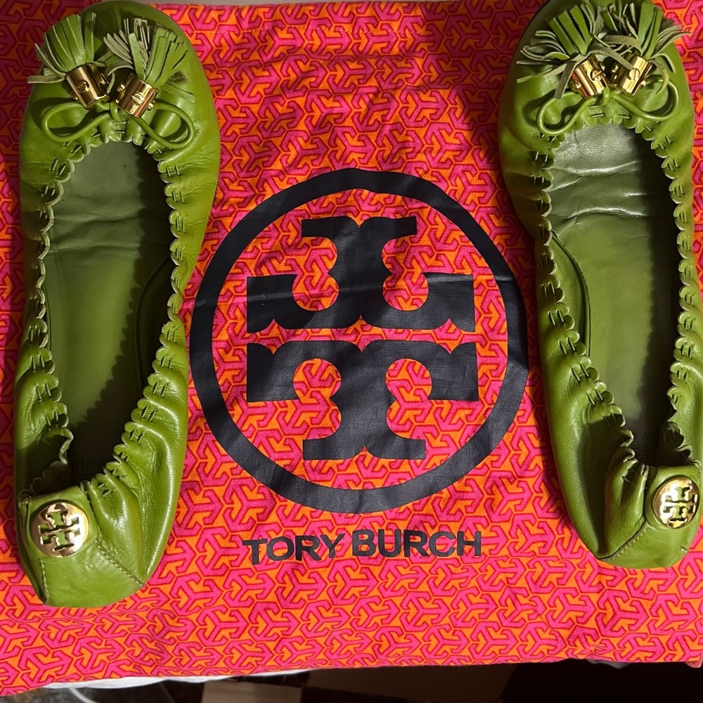 Tory Burch Reese tassel flats